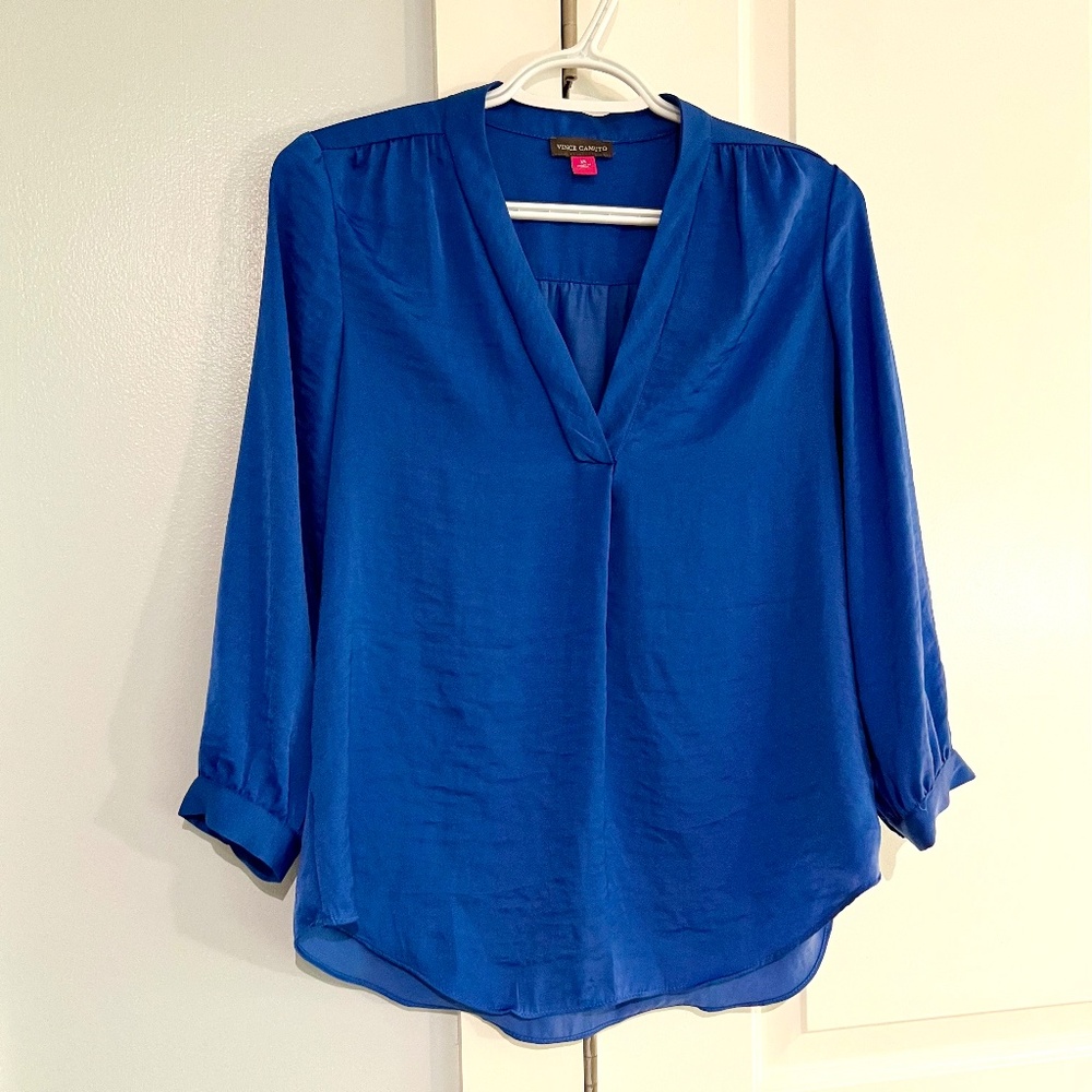 Vince Camuto Women's Women's V-Neck 3/4 Sleeve Rumple Blouse, cobalt/royal blue
